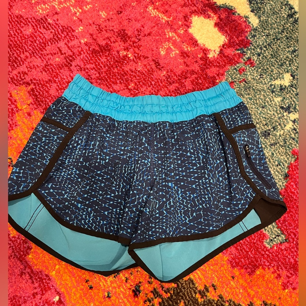 Lululemon Tracker Shorts - Size 8